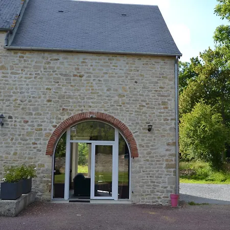 Les Marais Blancs A Picauville Exterior photo